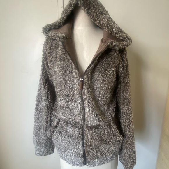Fernweh Boheme Tops - Faux Fur Fluffy Zip Up Hoodie